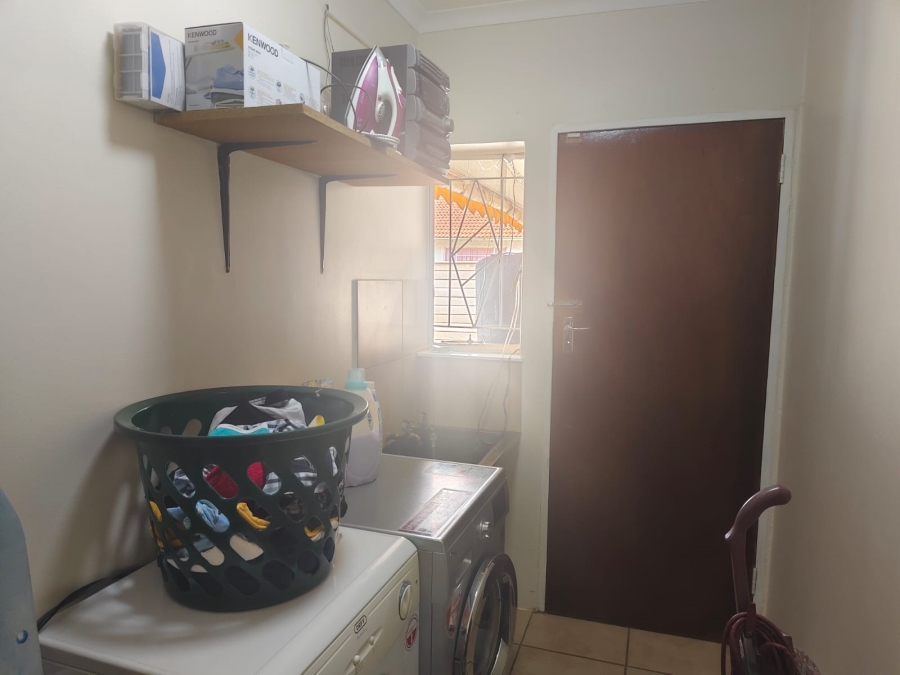 3 Bedroom Property for Sale in Fichardt Park Free State